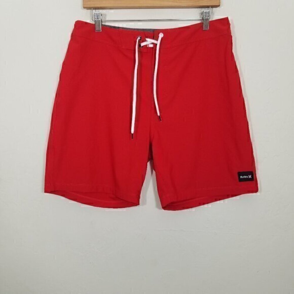 Hurley Shorts Red Size 31